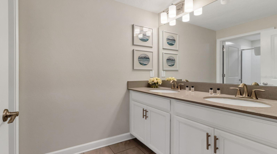 KISSIMMEE, Florida 34746, 4 Bedrooms Bedrooms, ,3 BathroomsBathrooms,Residential,For Sale,WINDERMERE,0,MFRO6374150