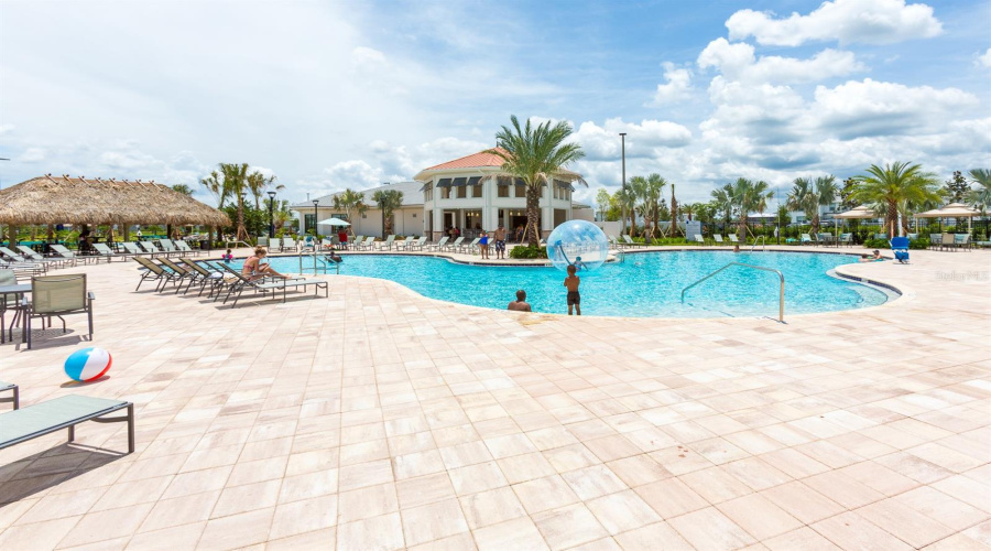 KISSIMMEE, Florida 34746, 4 Bedrooms Bedrooms, ,3 BathroomsBathrooms,Residential,For Sale,WINDERMERE,0,MFRO6374150