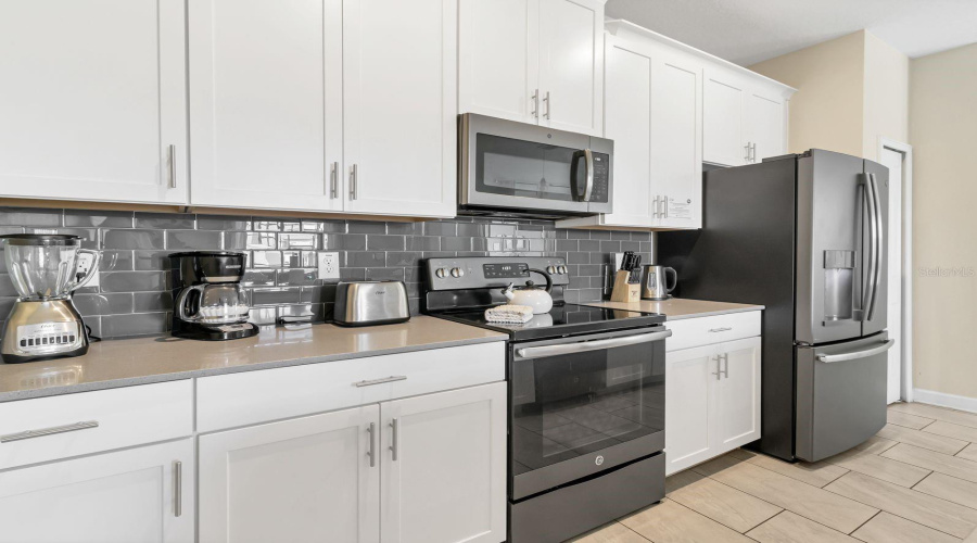 KISSIMMEE, Florida 34746, 4 Bedrooms Bedrooms, ,3 BathroomsBathrooms,Residential,For Sale,WINDERMERE,0,MFRO6374150