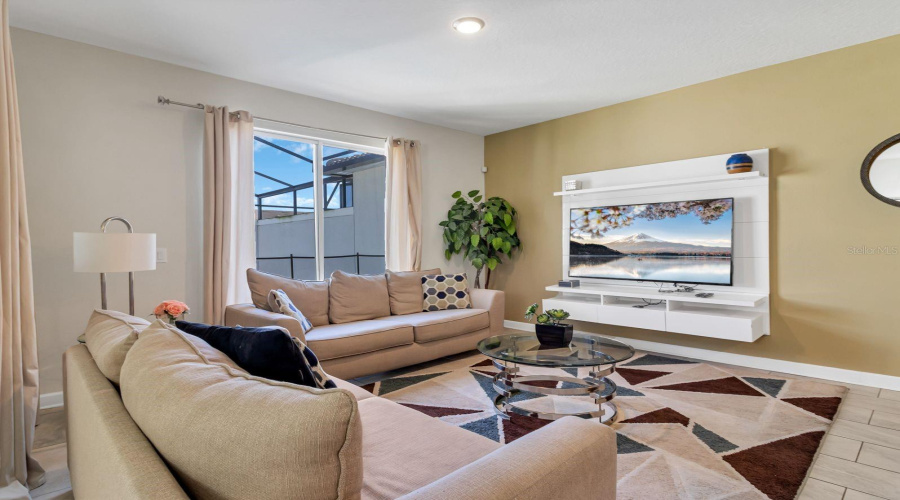 KISSIMMEE, Florida 34746, 4 Bedrooms Bedrooms, ,3 BathroomsBathrooms,Residential,For Sale,WINDERMERE,0,MFRO6374150