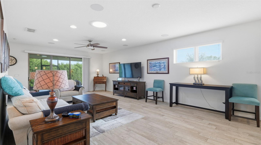 DAVENPORT, Florida 33837, 2 Bedrooms Bedrooms, ,2 BathroomsBathrooms,Residential,For Sale,ASTURIAS,0,MFRO6373980