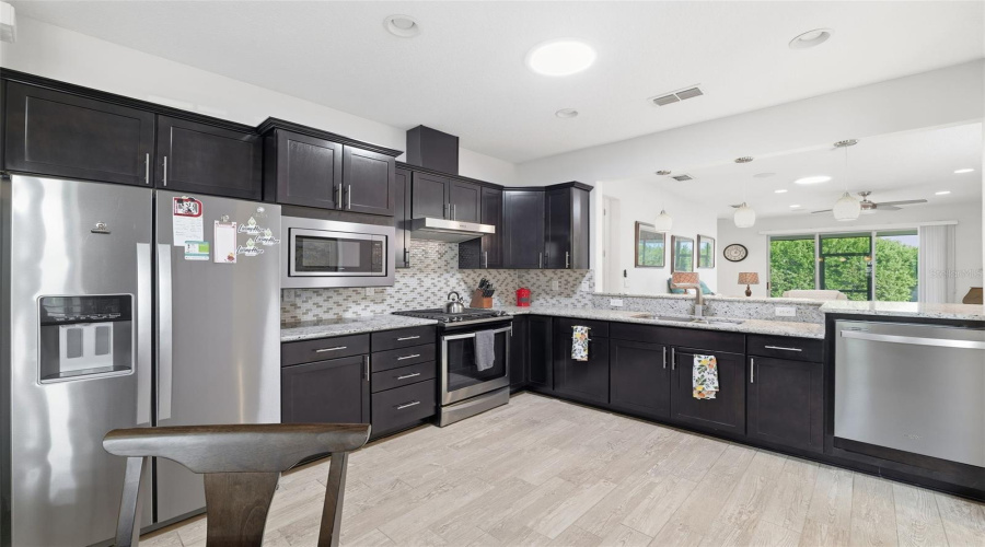 DAVENPORT, Florida 33837, 2 Bedrooms Bedrooms, ,2 BathroomsBathrooms,Residential,For Sale,ASTURIAS,0,MFRO6373980