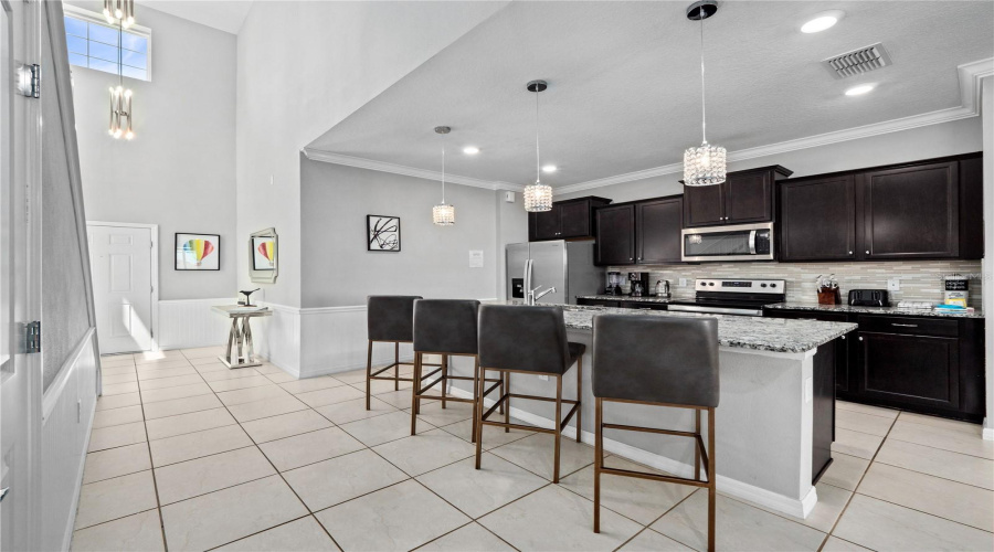 DAVENPORT, Florida 33897, 6 Bedrooms Bedrooms, ,4 BathroomsBathrooms,Residential,For Sale,LANA,0,MFRO6374634