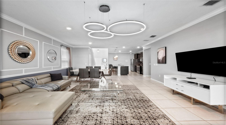 DAVENPORT, Florida 33897, 6 Bedrooms Bedrooms, ,4 BathroomsBathrooms,Residential,For Sale,LANA,0,MFRO6374634