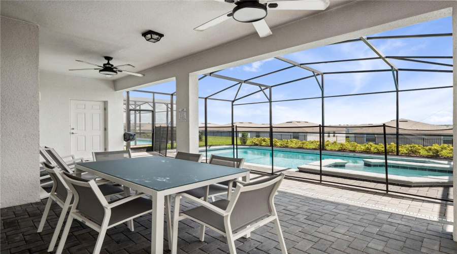 DAVENPORT, Florida 33897, 6 Bedrooms Bedrooms, ,4 BathroomsBathrooms,Residential,For Sale,LANA,0,MFRO6374634