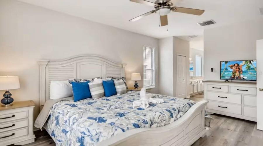 KISSIMMEE, Florida 34747, 7 Bedrooms Bedrooms, ,5 BathroomsBathrooms,Residential,For Sale,LA ISLA,0,MFRS5141940