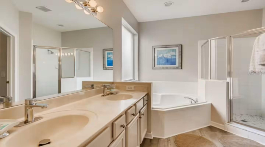 KISSIMMEE, Florida 34747, 7 Bedrooms Bedrooms, ,5 BathroomsBathrooms,Residential,For Sale,LA ISLA,0,MFRS5141940