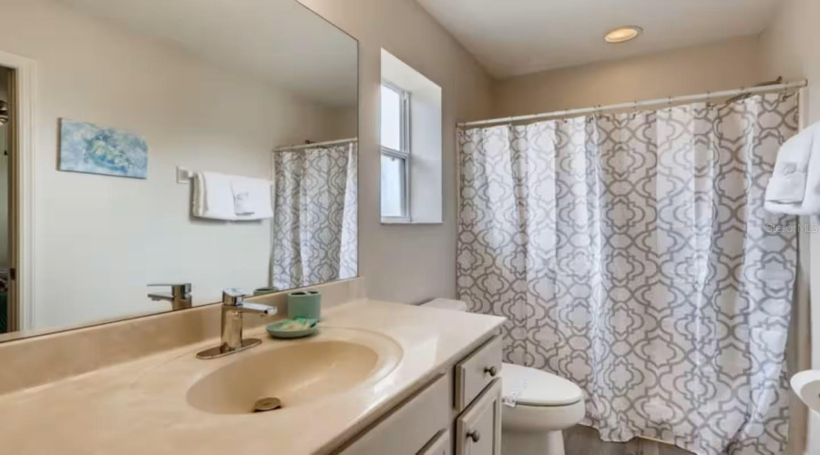 KISSIMMEE, Florida 34747, 7 Bedrooms Bedrooms, ,5 BathroomsBathrooms,Residential,For Sale,LA ISLA,0,MFRS5141940