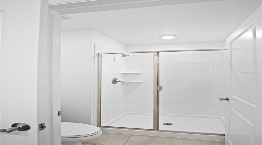 DAVENPORT, Florida 33896, 4 Bedrooms Bedrooms, ,3 BathroomsBathrooms,Residential,For Sale,SPLASH SHOT,0,MFRS5141815