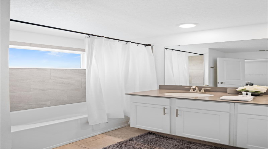 DAVENPORT, Florida 33896, 4 Bedrooms Bedrooms, ,3 BathroomsBathrooms,Residential,For Sale,SPLASH SHOT,0,MFRS5141815