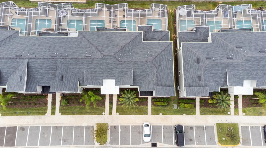 DAVENPORT, Florida 33896, 4 Bedrooms Bedrooms, ,3 BathroomsBathrooms,Residential,For Sale,SPLASH SHOT,0,MFRS5141815