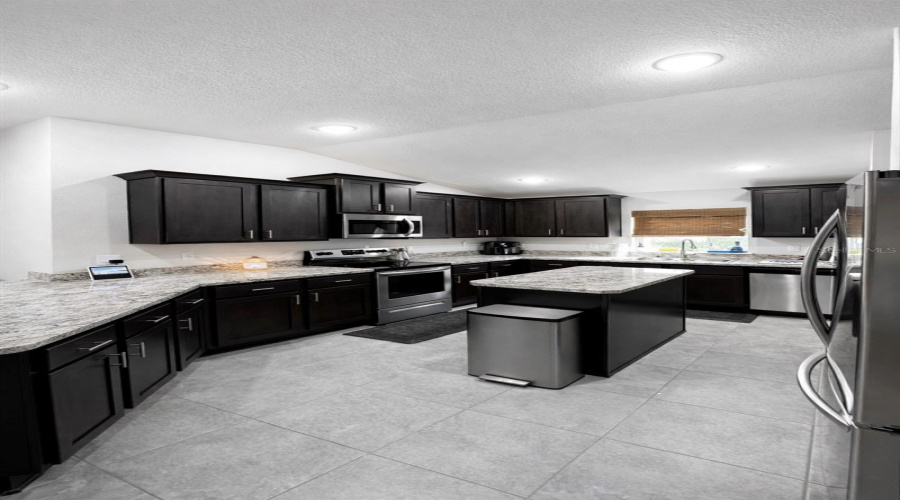 DAVENPORT, Florida 33837, 4 Bedrooms Bedrooms, ,3 BathroomsBathrooms,Residential,For Sale,DENALI,0,MFRO6373986