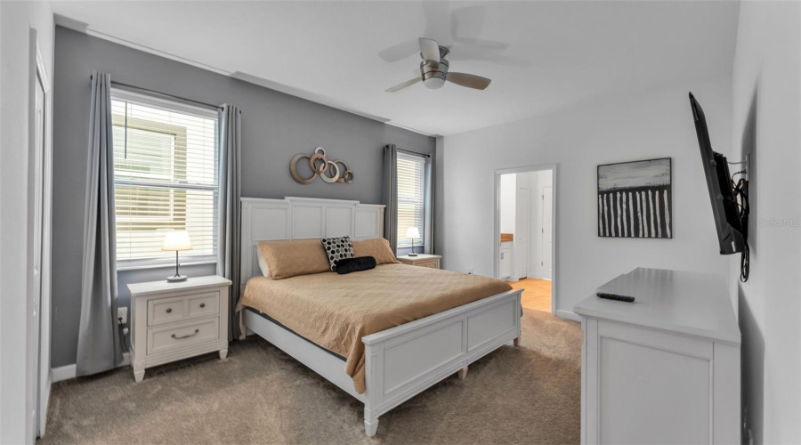 DAVENPORT, Florida 33896, 8 Bedrooms Bedrooms, ,5 BathroomsBathrooms,Residential,For Sale,SOMMERSET HILLS,0,MFRP4937389