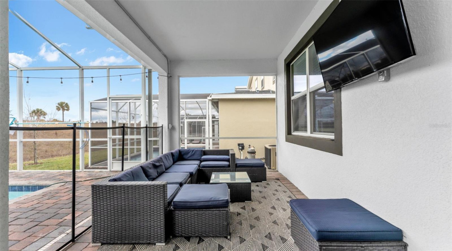 DAVENPORT, Florida 33896, 8 Bedrooms Bedrooms, ,5 BathroomsBathrooms,Residential,For Sale,SOMMERSET HILLS,0,MFRP4937389