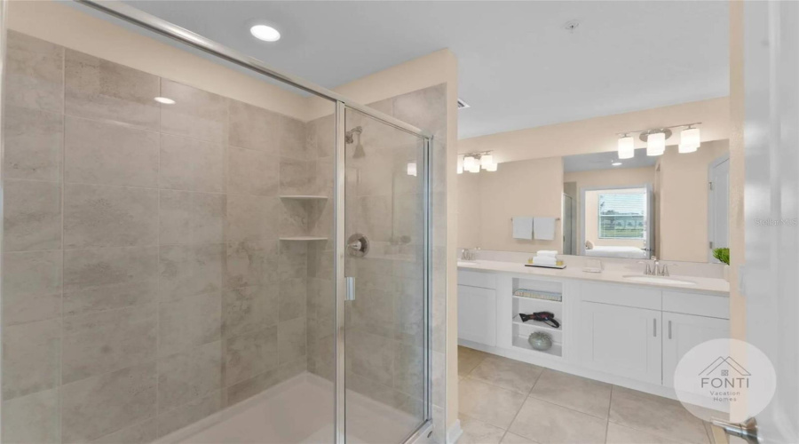 KISSIMMEE, Florida 34746, 2 Bedrooms Bedrooms, ,2 BathroomsBathrooms,Residential,For Sale,PARADOX,0,MFRO6373831