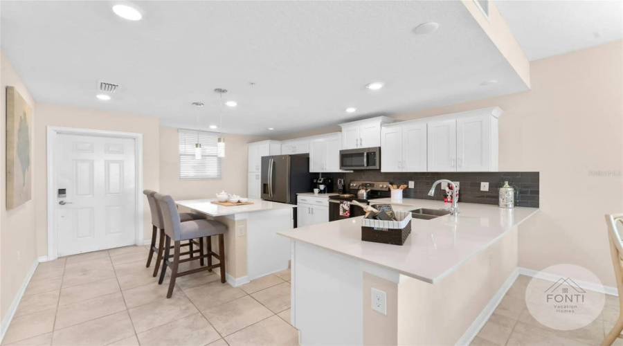 KISSIMMEE, Florida 34746, 2 Bedrooms Bedrooms, ,2 BathroomsBathrooms,Residential,For Sale,PARADOX,0,MFRO6373831