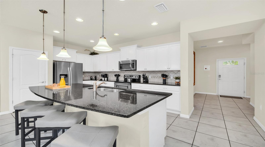 KISSIMMEE, Florida 34747, 5 Bedrooms Bedrooms, ,4 BathroomsBathrooms,Residential,For Sale,ROME,0,MFRO6374736