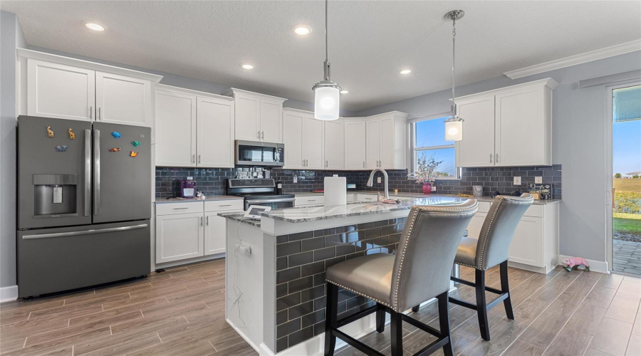 DAVENPORT, Florida 33896, 4 Bedrooms Bedrooms, ,2 BathroomsBathrooms,Residential,For Sale,BUNKER,0,MFRS5141991