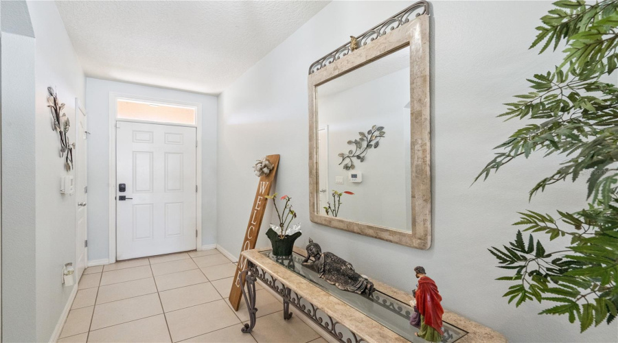 DAVENPORT, Florida 33896, 4 Bedrooms Bedrooms, ,2 BathroomsBathrooms,Residential,For Sale,TANGLEWOOD,0,MFRO6374775