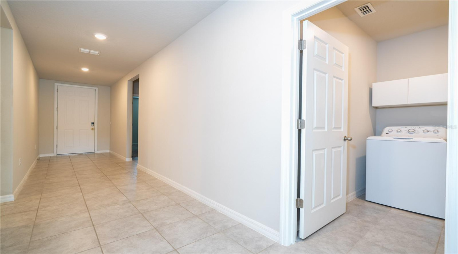 DAVENPORT, Florida 33896, 4 Bedrooms Bedrooms, ,3 BathroomsBathrooms,Residential,For Sale,VISTA VILLAGES,0,MFRO6374791