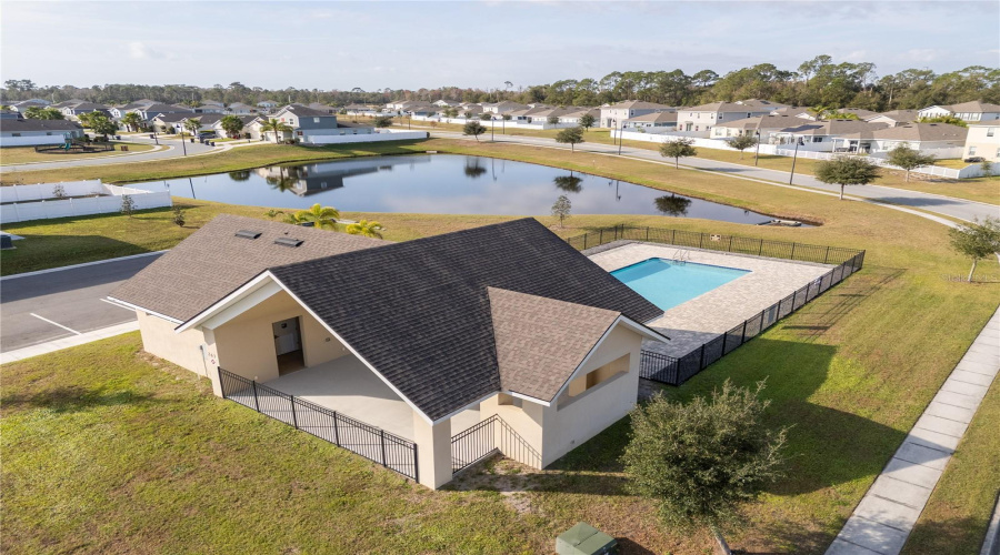 Community pool available