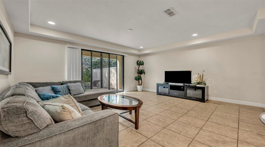 DAVENPORT, Florida 33896, 3 Bedrooms Bedrooms, ,2 BathroomsBathrooms,Residential,For Sale,ROSEVILLE,0,MFRO6352573