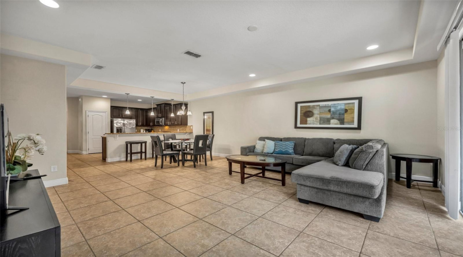 DAVENPORT, Florida 33896, 3 Bedrooms Bedrooms, ,2 BathroomsBathrooms,Residential,For Sale,ROSEVILLE,0,MFRO6352573