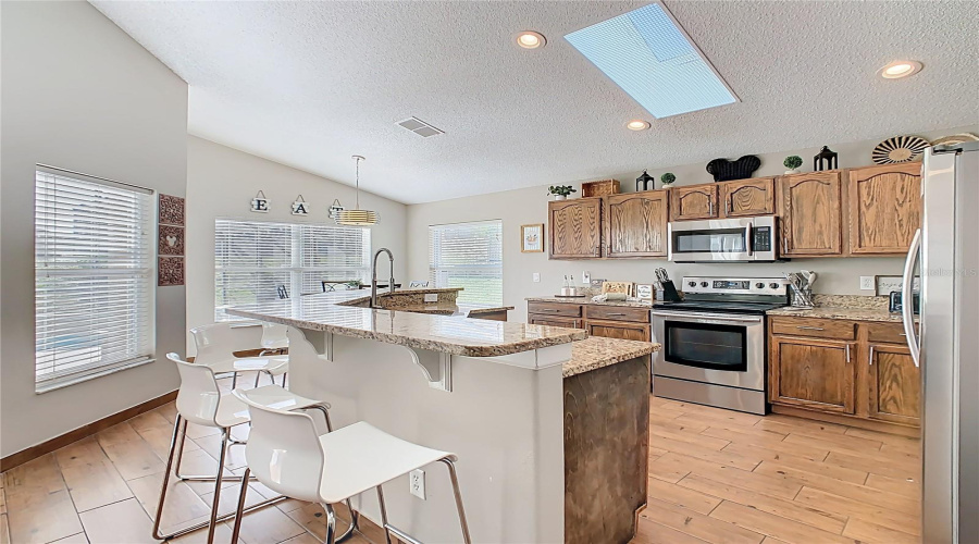 KISSIMMEE, Florida 34747, 4 Bedrooms Bedrooms, ,3 BathroomsBathrooms,Residential,For Sale,POMO,0,MFRO6370460