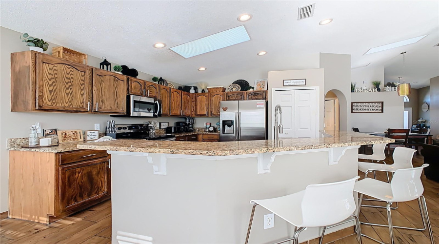 KISSIMMEE, Florida 34747, 4 Bedrooms Bedrooms, ,3 BathroomsBathrooms,Residential,For Sale,POMO,0,MFRO6370460