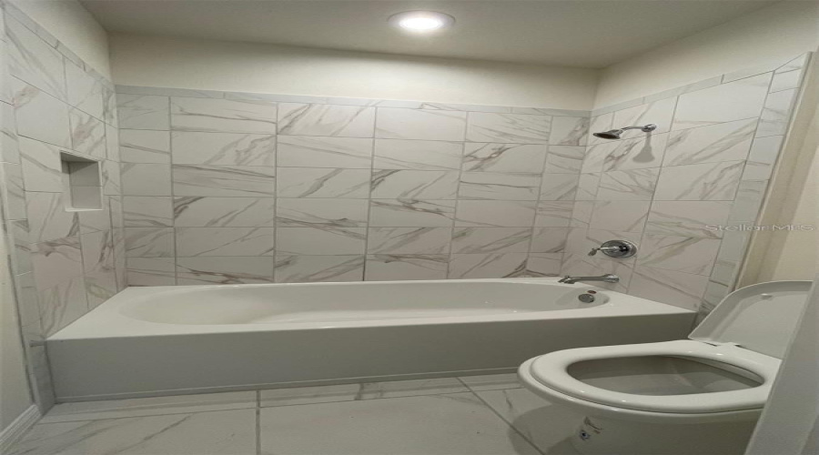 KISSIMMEE, Florida 34746, 5 Bedrooms Bedrooms, ,4 BathroomsBathrooms,Residential,For Sale,WINDLASS,0,MFRS5142005