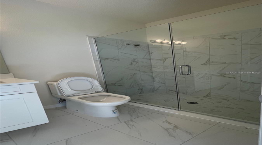 KISSIMMEE, Florida 34746, 5 Bedrooms Bedrooms, ,4 BathroomsBathrooms,Residential,For Sale,WINDLASS,0,MFRS5142005