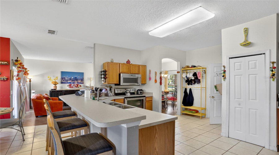 KISSIMMEE, Florida 34746, 3 Bedrooms Bedrooms, ,2 BathroomsBathrooms,Residential,For Sale,WEATHERFIELD,0,MFRV4945572