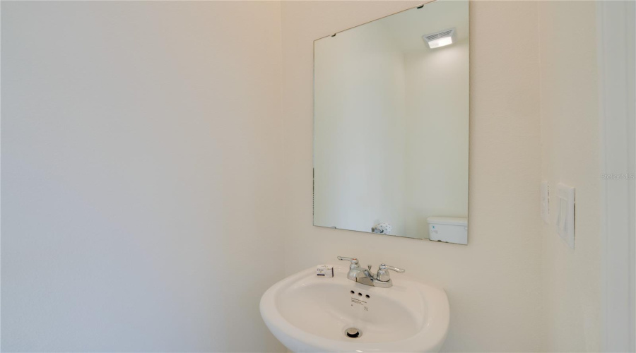 KISSIMMEE, Florida 34747, 7 Bedrooms Bedrooms, ,6 BathroomsBathrooms,Residential,For Sale,COCONUT BREEZE,0,MFRO6374170