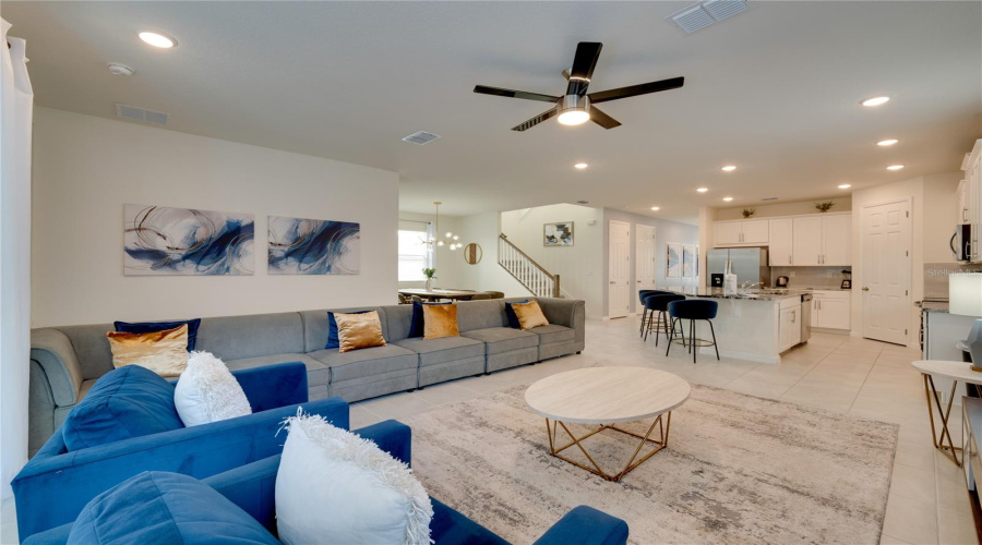 KISSIMMEE, Florida 34747, 7 Bedrooms Bedrooms, ,6 BathroomsBathrooms,Residential,For Sale,COCONUT BREEZE,0,MFRO6374170