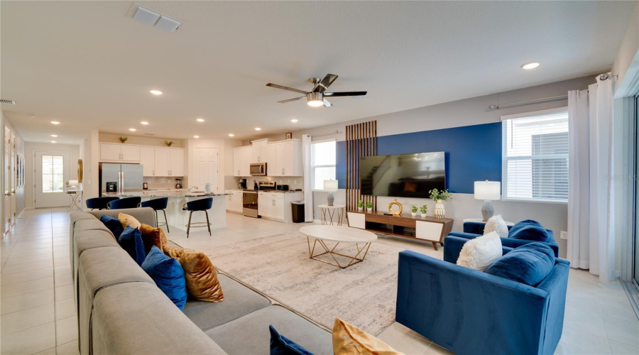 KISSIMMEE, Florida 34747, 7 Bedrooms Bedrooms, ,6 BathroomsBathrooms,Residential,For Sale,COCONUT BREEZE,0,MFRO6374170