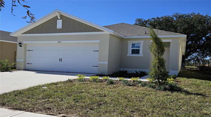 DAVENPORT, Florida 33837, 3 Bedrooms Bedrooms, ,2 BathroomsBathrooms,Residential,For Sale,HOLODAK,0,MFRS5129251