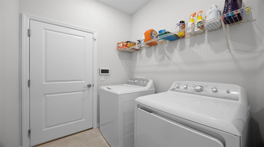 KISSIMMEE, Florida 34746, 4 Bedrooms Bedrooms, ,2 BathroomsBathrooms,Residential,For Sale,GOBLET COVE,0,MFRS5130719