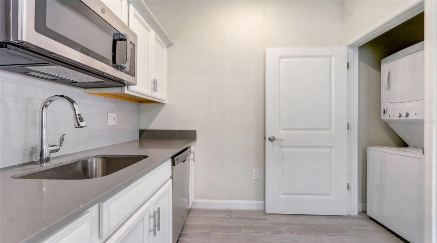 KISSIMMEE, Florida 34746, 5 Bedrooms Bedrooms, ,3 BathroomsBathrooms,Residential,For Sale,CRESCENT MOON,0,MFRO6374236