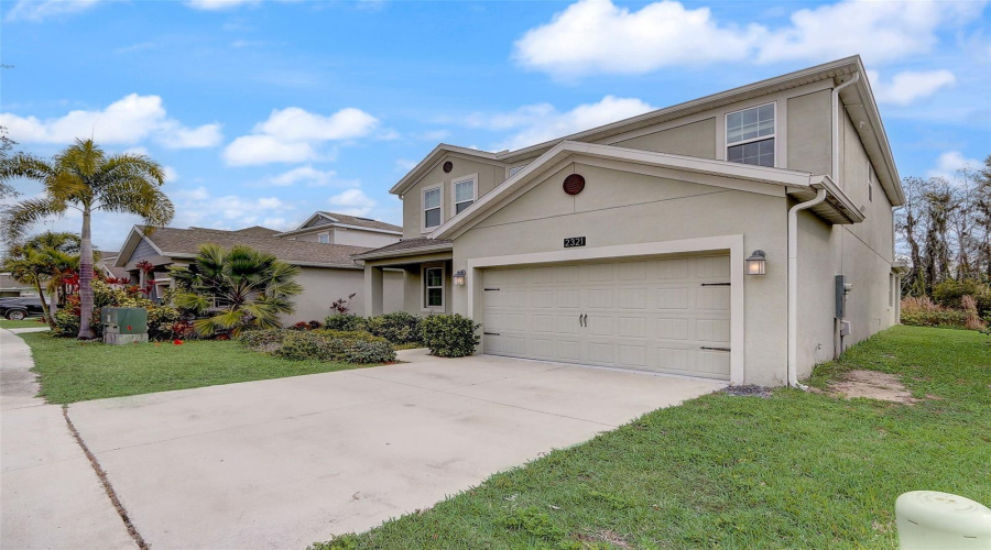 KISSIMMEE, Florida 34746, 5 Bedrooms Bedrooms, ,3 BathroomsBathrooms,Residential,For Sale,CRESCENT MOON,0,MFRO6374236
