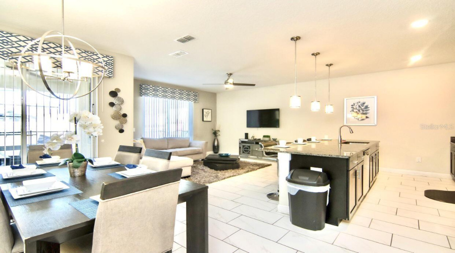 KISSIMMEE, Florida 34746, 4 Bedrooms Bedrooms, ,3 BathroomsBathrooms,Residential,For Sale,ROMEO,0,MFRS5124116