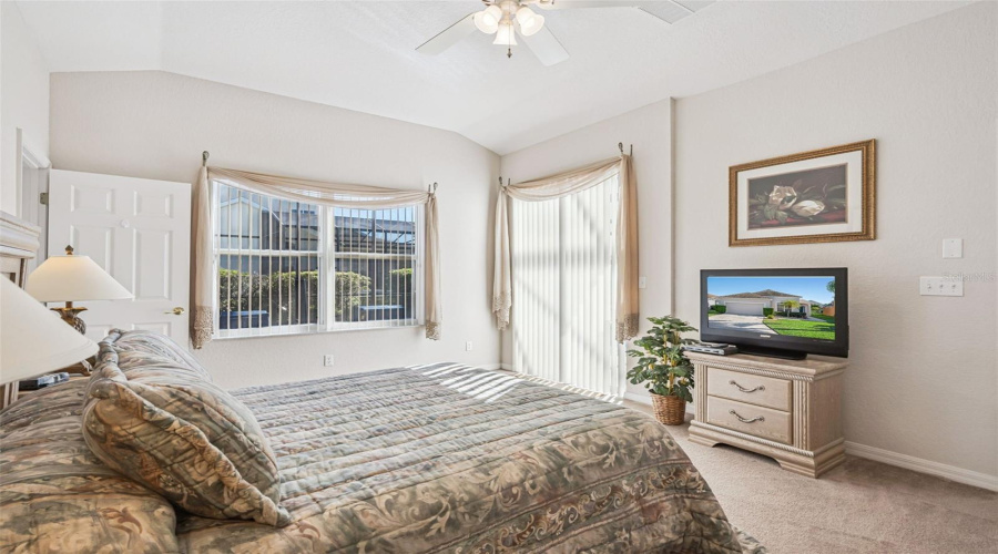 DAVENPORT, Florida 33897, 3 Bedrooms Bedrooms, ,2 BathroomsBathrooms,Residential,For Sale,CORVINA,0,MFRS5142046