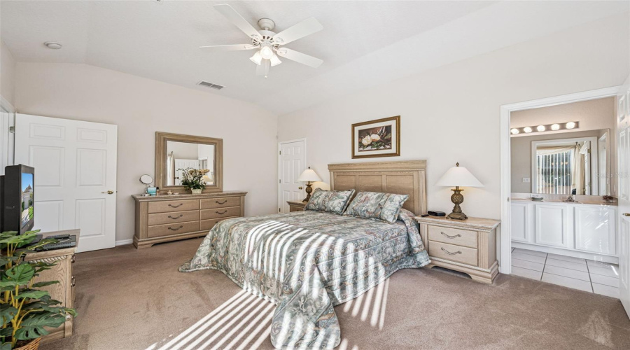 DAVENPORT, Florida 33897, 3 Bedrooms Bedrooms, ,2 BathroomsBathrooms,Residential,For Sale,CORVINA,0,MFRS5142046