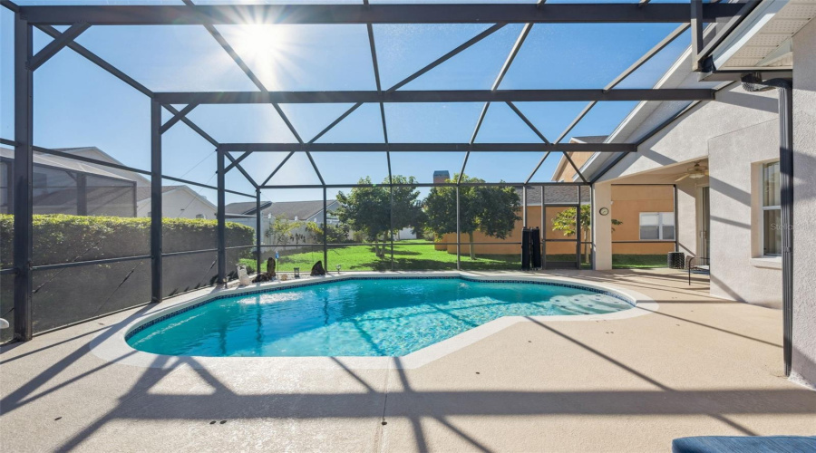 DAVENPORT, Florida 33897, 3 Bedrooms Bedrooms, ,2 BathroomsBathrooms,Residential,For Sale,CORVINA,0,MFRS5142046