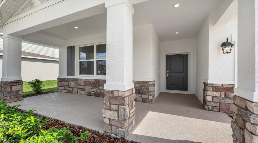 DAVENPORT, Florida 33837, 4 Bedrooms Bedrooms, ,2 BathroomsBathrooms,Residential,For Sale,RISING,0,MFRO6375081