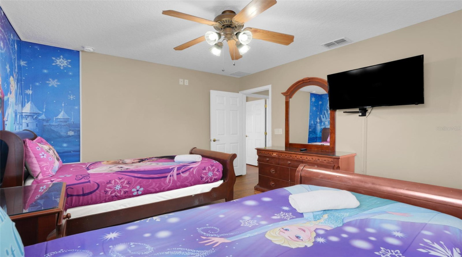 KISSIMMEE, Florida 34747, 6 Bedrooms Bedrooms, ,4 BathroomsBathrooms,Residential,For Sale,ACADIA ESTATES,0,MFRO6375082