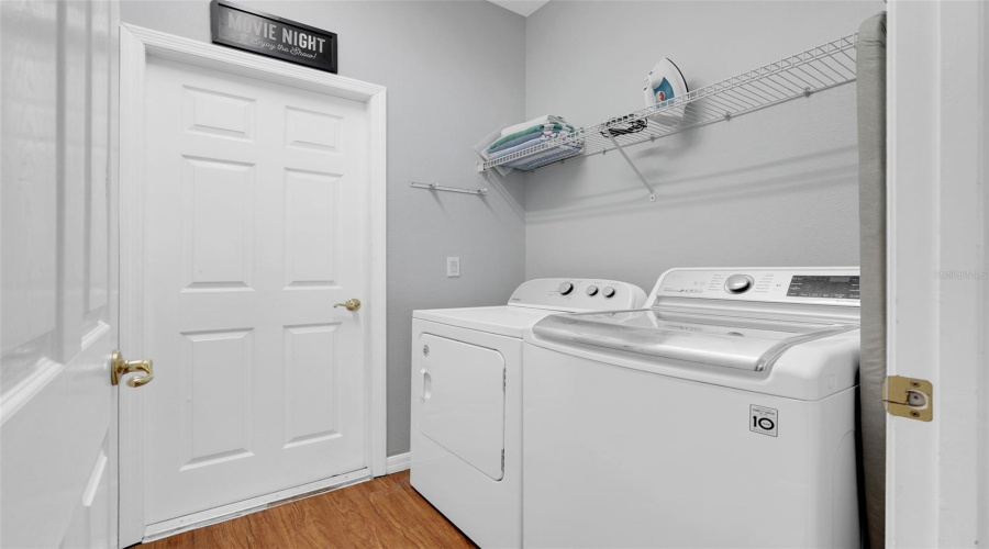 KISSIMMEE, Florida 34747, 6 Bedrooms Bedrooms, ,4 BathroomsBathrooms,Residential,For Sale,ACADIA ESTATES,0,MFRO6375082