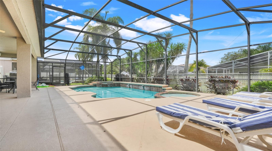 KISSIMMEE, Florida 34747, 6 Bedrooms Bedrooms, ,4 BathroomsBathrooms,Residential,For Sale,ACADIA ESTATES,0,MFRO6375082