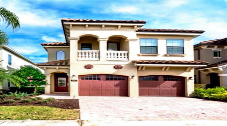 REUNION, Florida 34747, 5 Bedrooms Bedrooms, ,4 BathroomsBathrooms,Residential,For Sale,CASTLE PINES,0,MFRO6374778