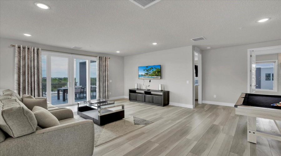 KISSIMMEE, Florida 34747, 4 Bedrooms Bedrooms, ,3 BathroomsBathrooms,Residential,For Sale,SANDY RIDGE,0,MFRV4940792