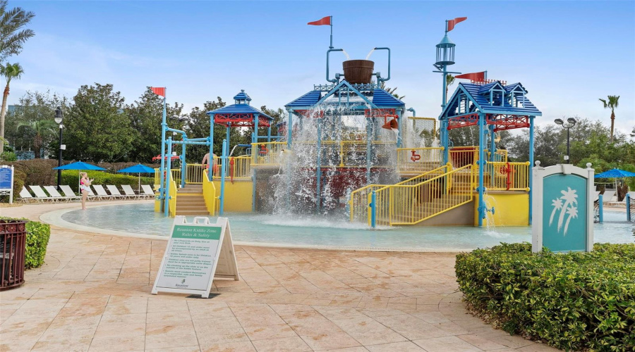 KISSIMMEE, Florida 34747, 4 Bedrooms Bedrooms, ,3 BathroomsBathrooms,Residential,For Sale,SANDY RIDGE,0,MFRV4940792